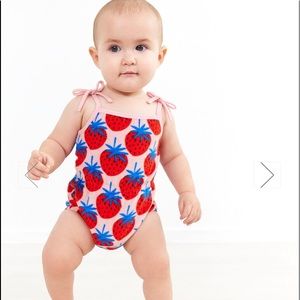 Hanna Andersson Baby Print Terry Romper in Super Strawberries 2T NWT